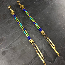 Load image into Gallery viewer, Boucles d'oreille en laiton, rocailles de verre japonaise longues Créateur Khara Tuki Paris