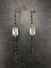 Load image into Gallery viewer, Boucles d'oreille longues en carcédoine bleue pierres semi précieuses, argent et laiton, créateur Khara Tuki Paris