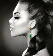 Load image into Gallery viewer, Boucles d'oreille longues en calcédoine verte pierres semi précieuses, argent et laiton, créateur Khara Tuki Paris