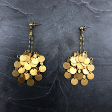 Load image into Gallery viewer, Boucles d'oreille soleil en laiton brut créateur Khara Tuki Paris
