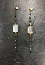 Load image into Gallery viewer, Boucles d'oreille longues en pierres semi précieuses, argent et laiton, créateur Khara Tuki Paris