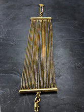 Load image into Gallery viewer, Bracelet manchette large en laiton brut, chaîne serpent ronde créateur Khara Tuki Paris