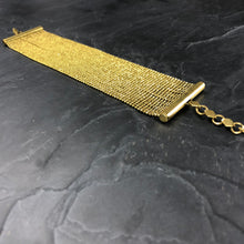 Load image into Gallery viewer, bracelet manchette large en laiton brut, chaîne boules diamantées Créateur Khara Tuki Paris