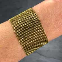 Load image into Gallery viewer, bracelet manchette large en laiton brut, chaîne boules diamantées Créateur Khara Tuki Paris