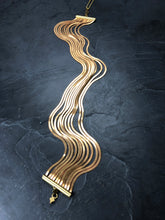 Load image into Gallery viewer, bracelet 2 tours en laiton brut, chaîne serpent plat, créateur Khara Tuki Paris