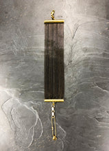 Load image into Gallery viewer, Bracelet manchette large chaîne en laiton brut et émail noir créateur Khara Tuki Paris