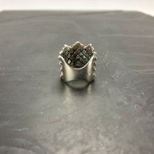 Load image into Gallery viewer, Bagues large en argent 925 maillage boules et marcassites serties