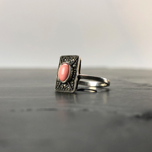 Load image into Gallery viewer, Bague rectangle argent opale blanche et marcassites