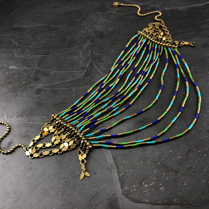 Collier shoker perles de verre japonaises, laiton brut, ajustable créateur Khara Tuki Paris 