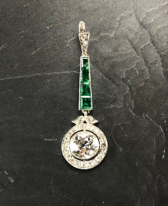 Pendentif ancien en Or blanc diamants et émeraudes transformé en boucles d'oreille unique