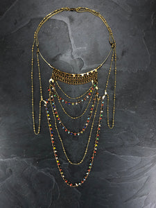 Collier Princesse du Désert, en laiton brut et pierres semi précieuses ou verre multicolor créateur Khara Tuki Paris