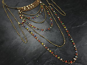 Collier Princesse du Désert, en laiton brut et pierres semi précieuses ou verre multicolor créateur Khara Tuki Paris