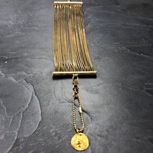 Load image into Gallery viewer, Bracelet manchette large en laiton brut, chaîne serpent ronde créateur Khara Tuki Paris
