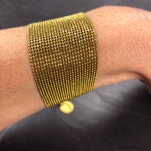 bracelet manchette large en laiton brut, chaîne boules diamantées Créateur Khara Tuki Paris