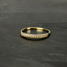 Load image into Gallery viewer, Bague en laiton doré, strass de Swarovski sur 2 rangs. Taille Unique
